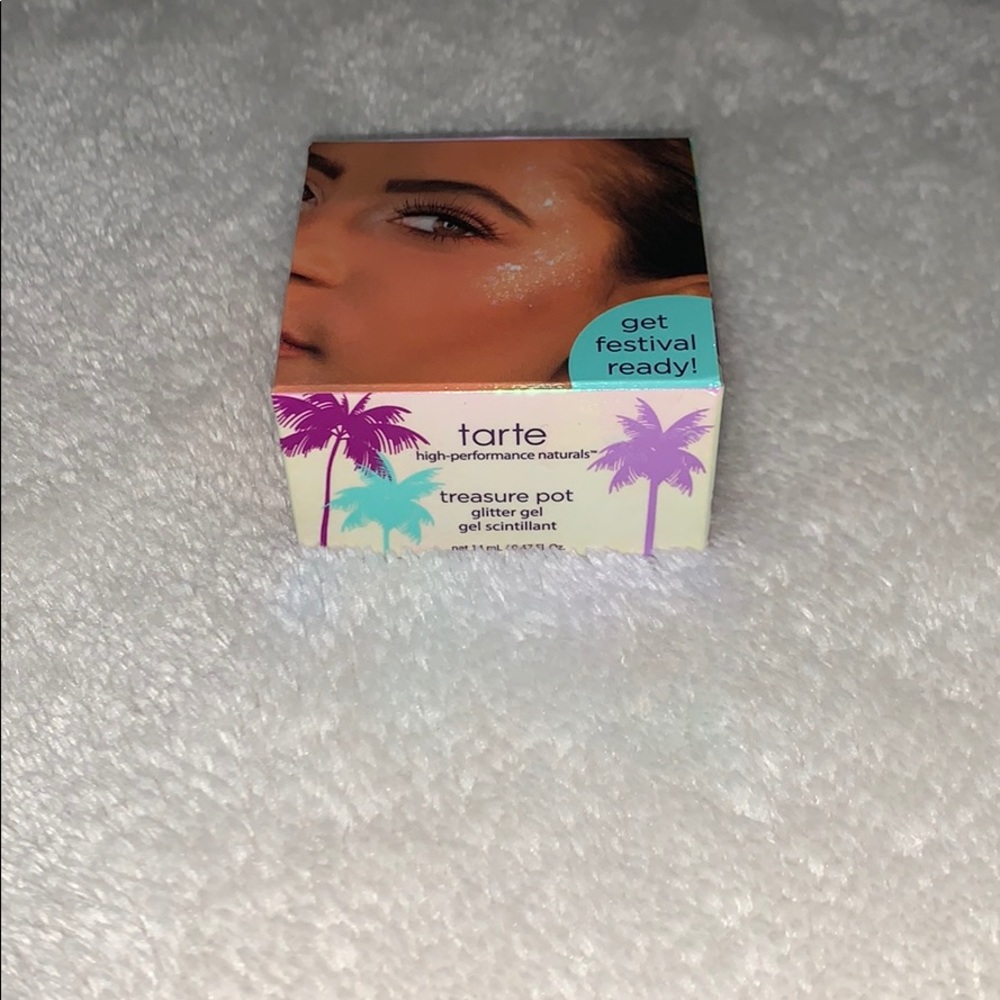 🦄Tarte treasure pot glitter gel